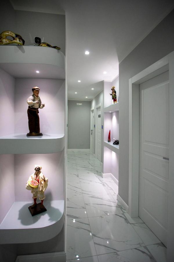 Lady Mary'S Luxury Suites Napoli Eksteriør billede