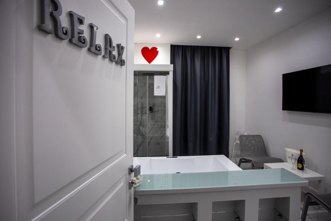 Lady Mary'S Luxury Suites Napoli Eksteriør billede